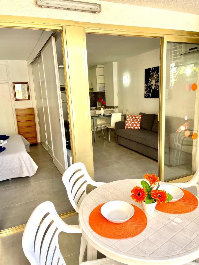 Apartbeach Novelty Climatizado Y Vistas Playa 萨洛 外观 照片