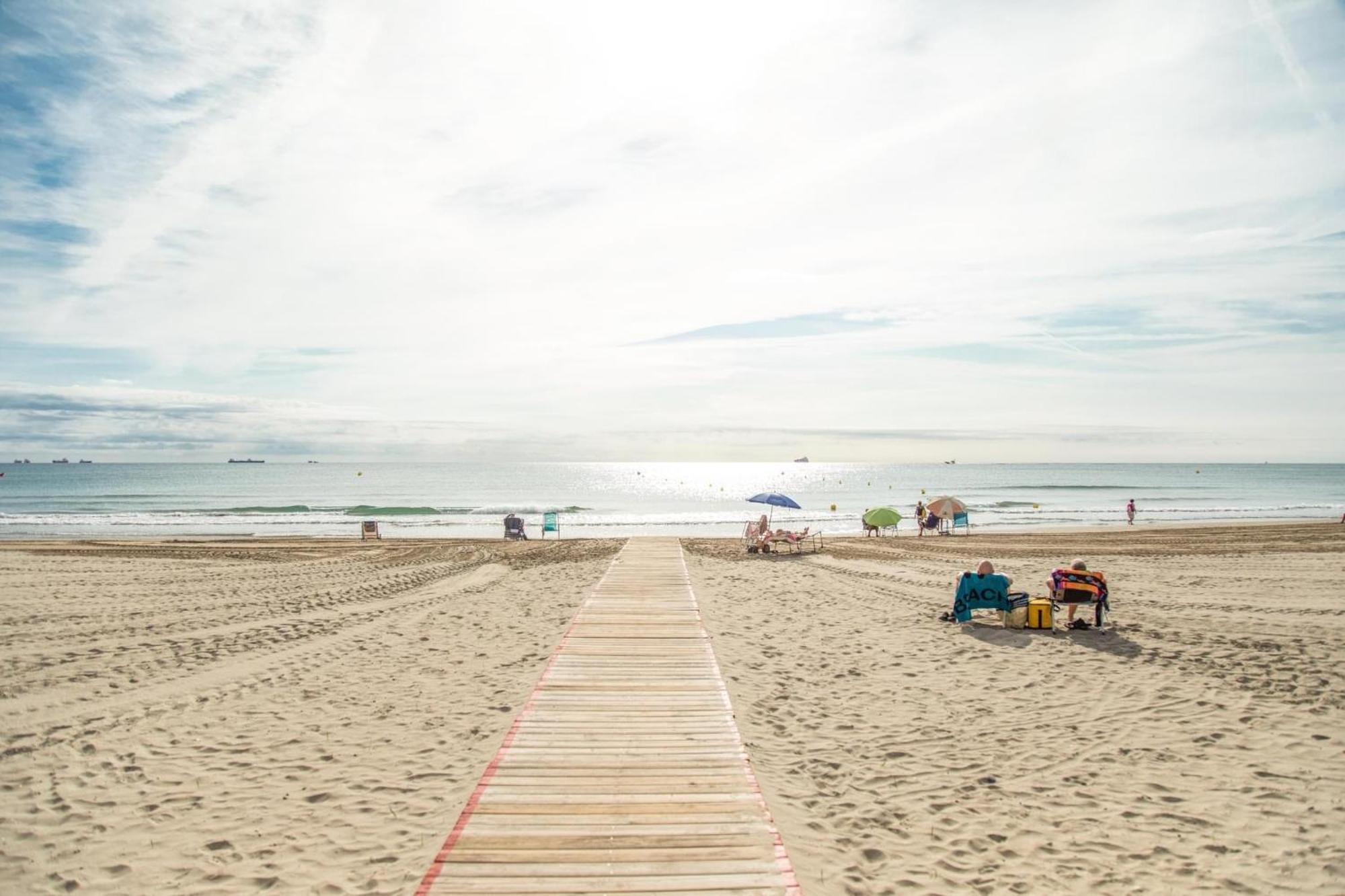Apartbeach Novelty Climatizado Y Vistas Playa 萨洛 外观 照片